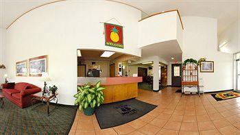 Super 8 By Wyndham Nixa/springfield Area Nixa