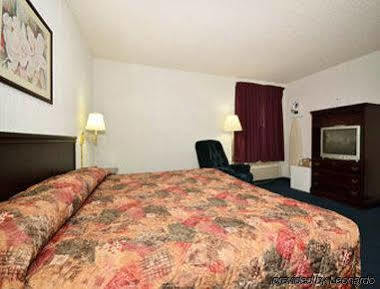 Super 8 By Wyndham Nixa/springfield Area 2*
